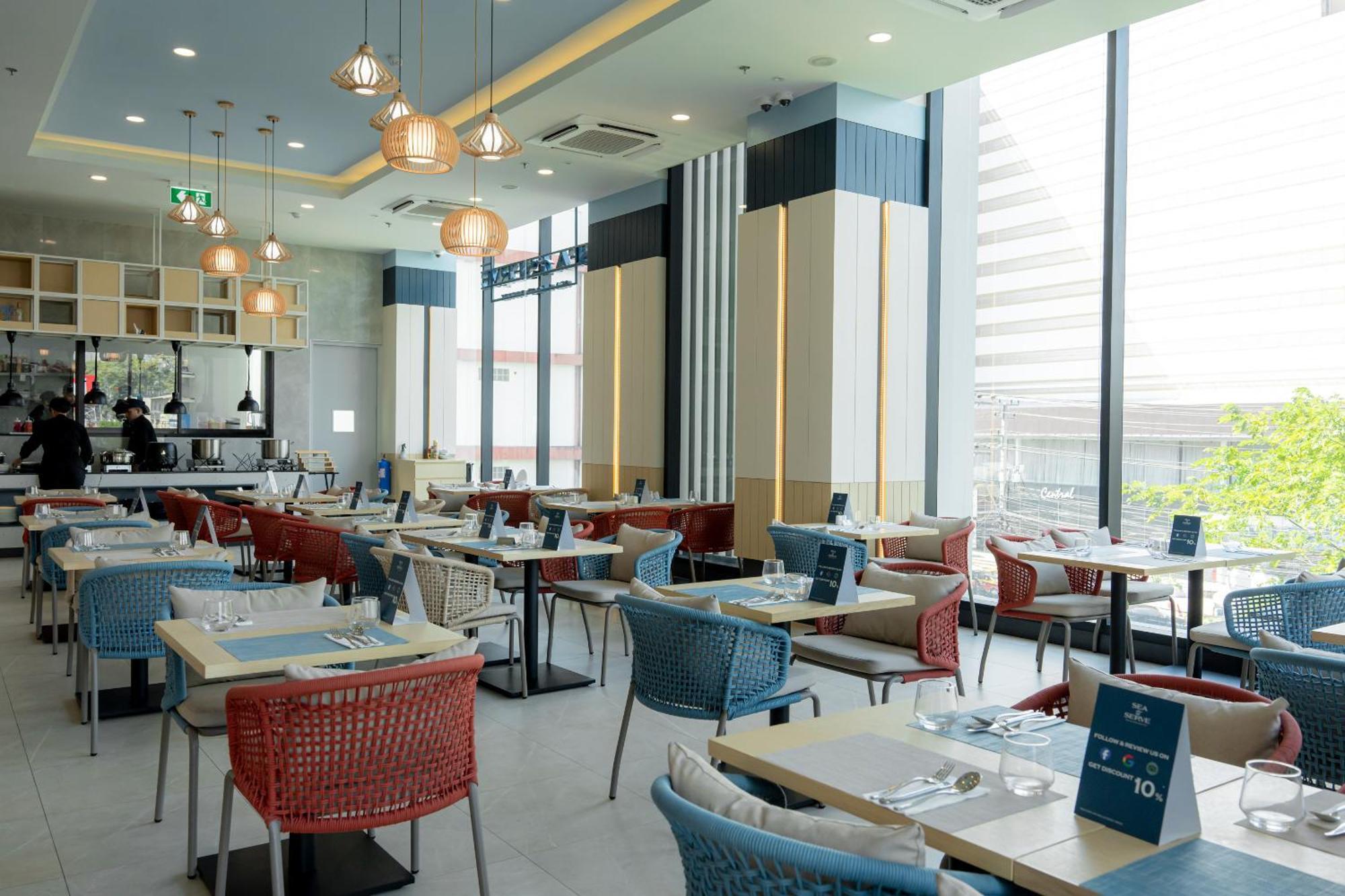 Somerset 파타야 외부 사진 The interior of the restaurant